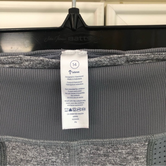 Ivivva by Lululemon reversible girl’s leggings - Picture 12 of 13